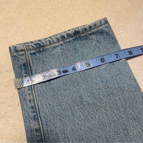 Levi's 501 Light Blue Classic Women's Jeans - Picture 11 of 16